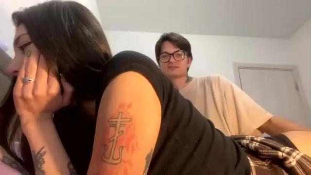 Image 7 of step__siblings Stream on Chaturbate on 16 months ago