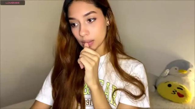 Image 3 of steph_y1030 Stream on Chaturbate on 15 months ago