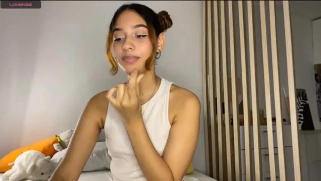 Image 2 of steph_y1030 Stream on Chaturbate on 13 months ago