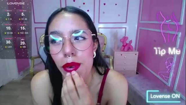 Image 2 of stephania_t Stream on Chaturbate on 1 month ago