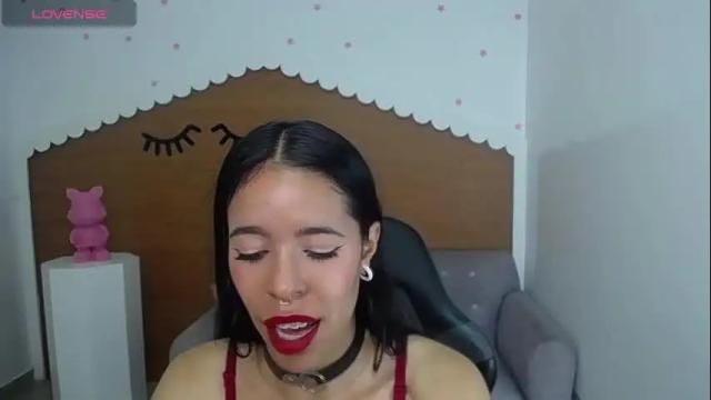 Image 10 of stephania_t Stream on Chaturbate on 27 days ago