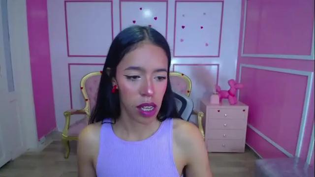 Image 3 of stephania_t Stream on Chaturbate on 24 days ago