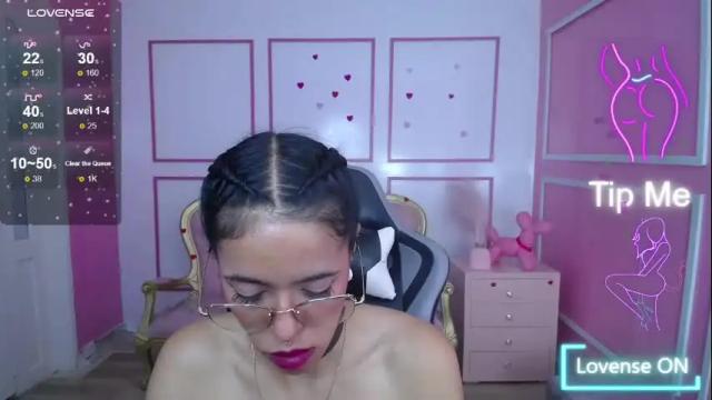Image 4 of stephania_t Stream on Chaturbate on 18 days ago