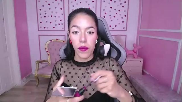 Image 3 of stephania_t Stream on Chaturbate on 12 days ago