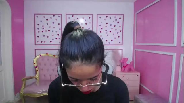 Image 4 of stephania_t Stream on Chaturbate on 6 days ago
