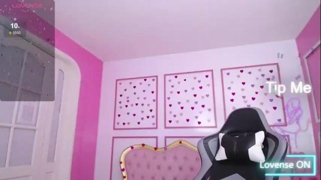 Image 10 of stephania_t Stream on Chaturbate on 4 days ago