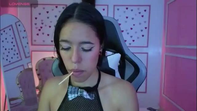 Image 11 of stephania_t Stream on Chaturbate on 1 month ago