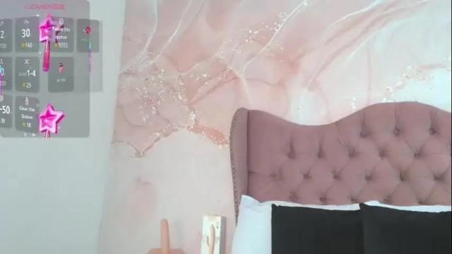 Image 6 of stephanieharlow Stream on Chaturbate on 1 month ago