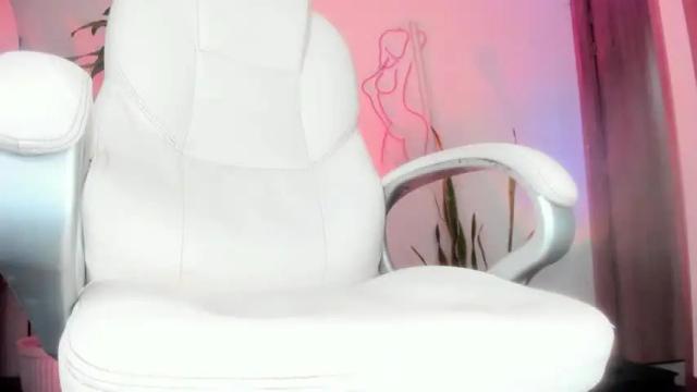 Image 12 of stephaniemoon_ Stream on Chaturbate on 13 months ago