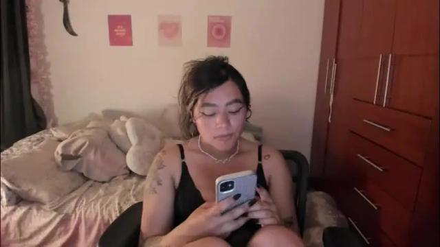 Image 2 of stephanifox Stream on Chaturbate on 1 month ago