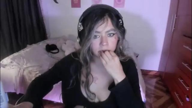 Image 2 of stephanifox Stream on Chaturbate on 1 month ago