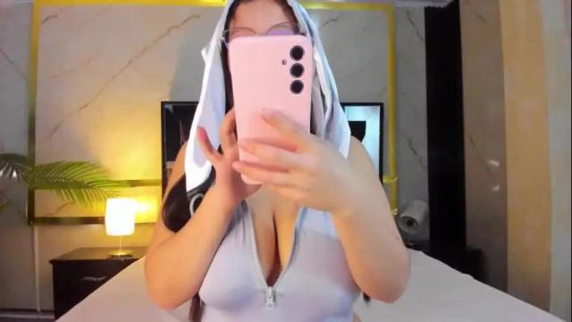 Image 2 of stephannyadams Stream on Chaturbate on 6 days ago