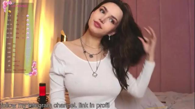 Image 4 of stephaweb Stream on Chaturbate on 15 days ago