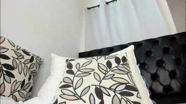 Image 8 of stephie01 Stream on Chaturbate on 2 months ago