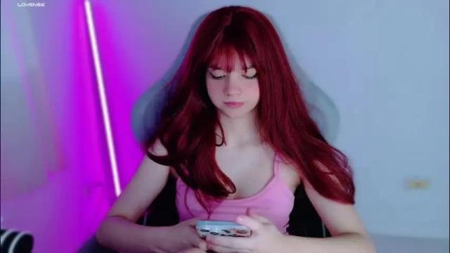 Image 3 of stephybrown Stream on Chaturbate on 2 months ago