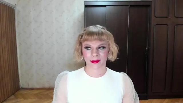Image 11 of stesnyashkaalice Stream on Chaturbate on 13 months ago