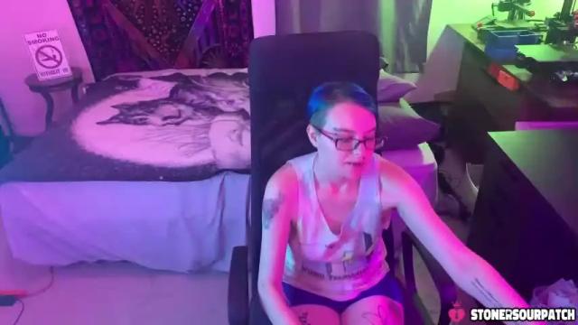 Image 10 of stonersourpatch Stream on Chaturbate on 18 months ago