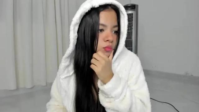 Image 11 of stormi___1 Stream on Chaturbate on 15 months ago