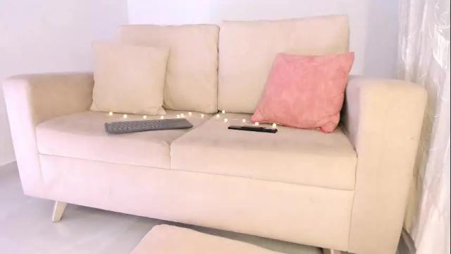 Image 3 of stormi___1 Stream on Chaturbate on 1 month ago