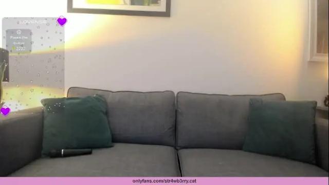 Image 2 of str4wb3rrycat Stream on Chaturbate on 9 days ago