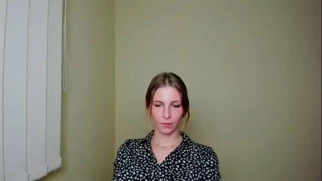 Image 2 of stranger_giirl Stream on Chaturbate on 14 months ago