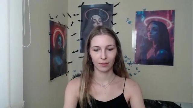 Thumbnail 1, stranger_giirl's Stream at Chaturbate, 1 month ago