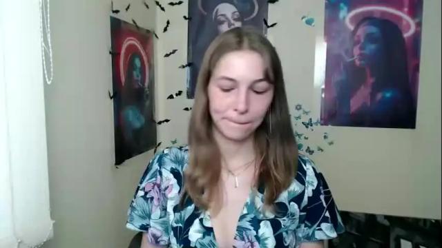 Image 2 of stranger_giirl Stream on Chaturbate on 23 days ago