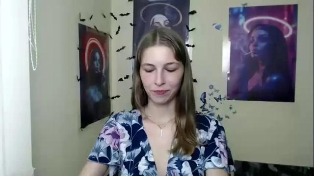 Image 4 of stranger_giirl Stream on Chaturbate on 23 days ago