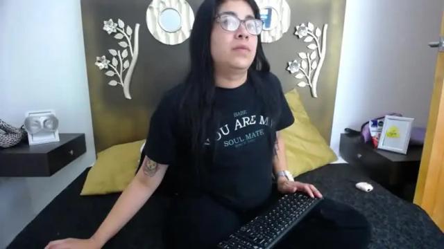 Image 2 of stranger_val Stream on Chaturbate on 15 months ago