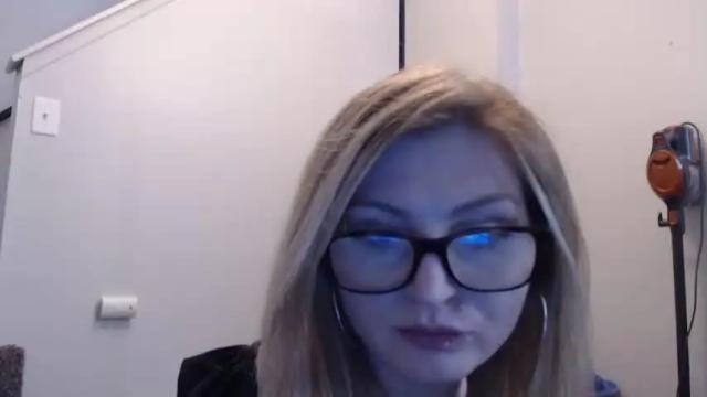 Image 6 of strawberryblond3 Stream on Chaturbate on 13 months ago