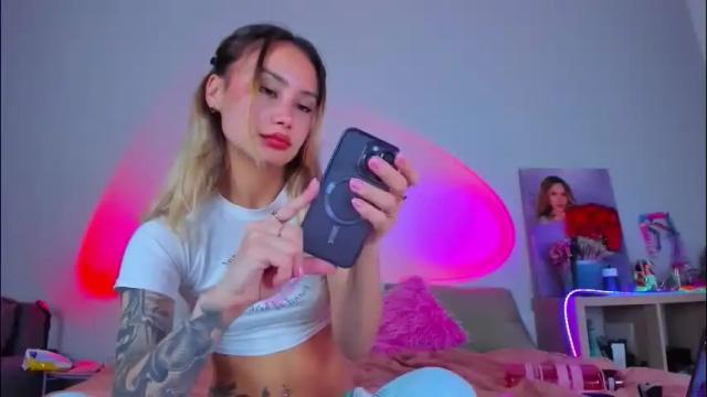 Thumbnail 1, strawberrypie99's Stream at Chaturbate, 27 days ago