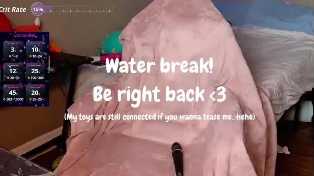 Image 12 of strawberryyfoxie Stream on Chaturbate on 1 month ago