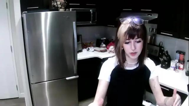 Image 4 of strawbxrrygirl Stream on Chaturbate on 16 months ago