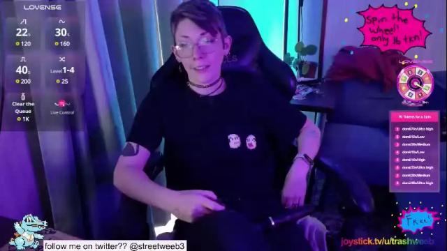Image 7 of streetweeb Stream on Chaturbate on 16 days ago