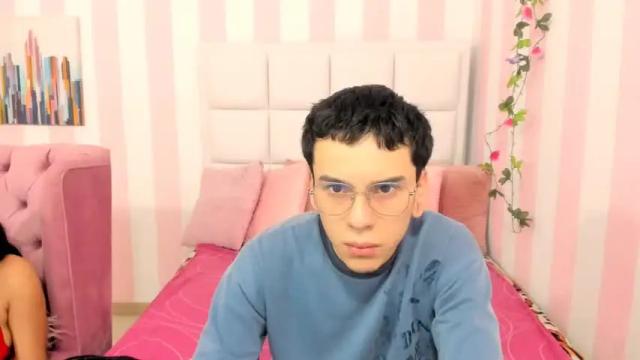 Image 3 of strip_demons Stream on Chaturbate on 14 months ago