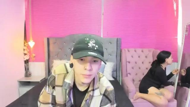 Image 4 of strip_demons Stream on Chaturbate on 14 months ago