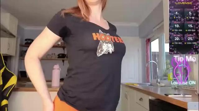 Image 2 of stripmequick Stream on Chaturbate on 2 months ago