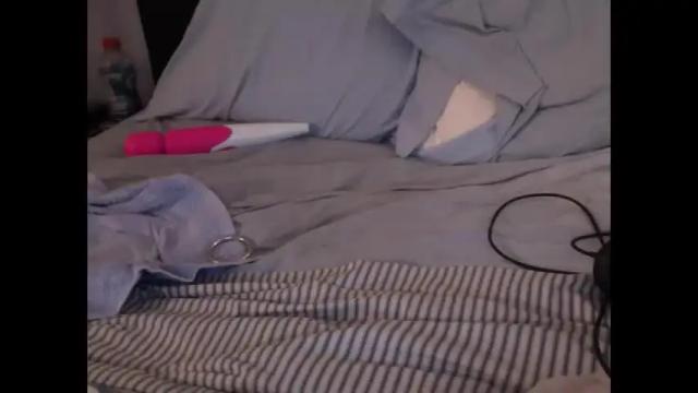 Image 10 of strokeharderrr Stream on Chaturbate on 15 months ago