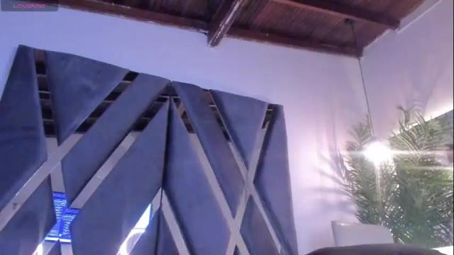 Image 12 of strong_girl_ Stream on Chaturbate on 1 month ago