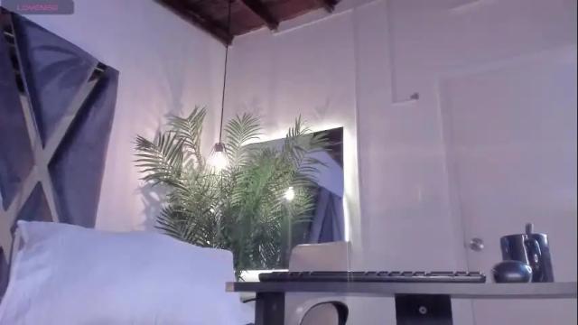 Image 7 of strong_girl_ Stream on Chaturbate on 4 days ago