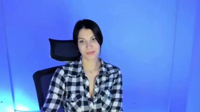 Image 11 of strong_ladydi Stream on Chaturbate on 23 months ago