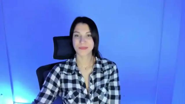 Image 4 of strong_ladydi Stream on Chaturbate on 23 months ago