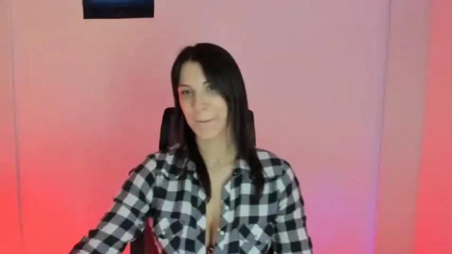 Image 11 of strong_ladydi Stream on Chaturbate on 15 months ago