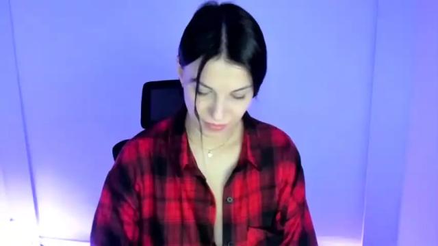 Image 10 of strong_ladydi Stream on Chaturbate on 15 months ago