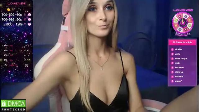 Image 6 of strongalice Stream on Chaturbate on 1 month ago