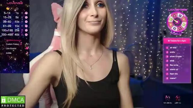 Image 11 of strongalice Stream on Chaturbate on 10 days ago