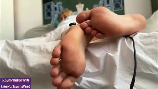 Image 12 of strupedsunicorns Stream on Chaturbate on 2 months ago