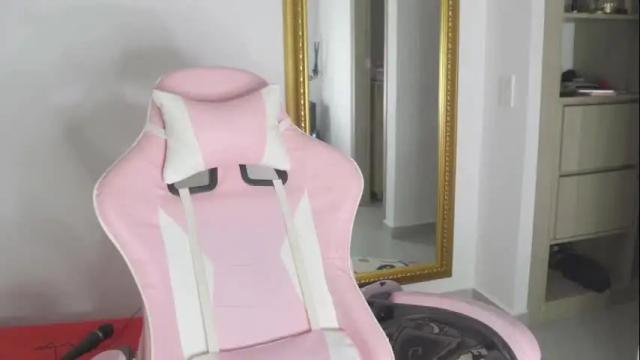 Image 4 of stryxcy Stream on Chaturbate on 1 month ago