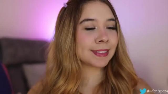 Image 3 of students_porn Stream on Chaturbate on 23 months ago