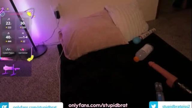 Image 2 of stupidbratbaby Stream on Chaturbate on 1 month ago
